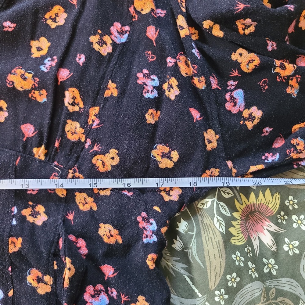 Free People Romper Womens 12 Black Floral Button Front Long Sleeve V-Neck - Picture 14 of 16